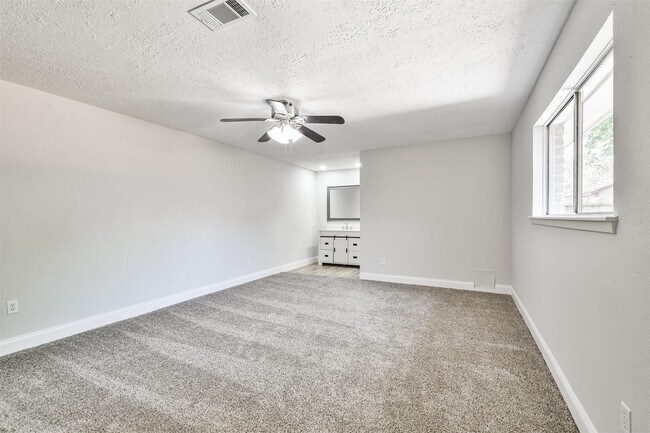 Building Photo - 23203 Pennsgrove Rd