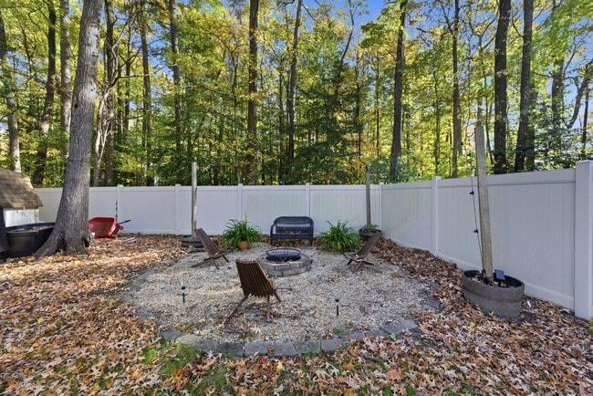 Building Photo - 216 Tiger Run