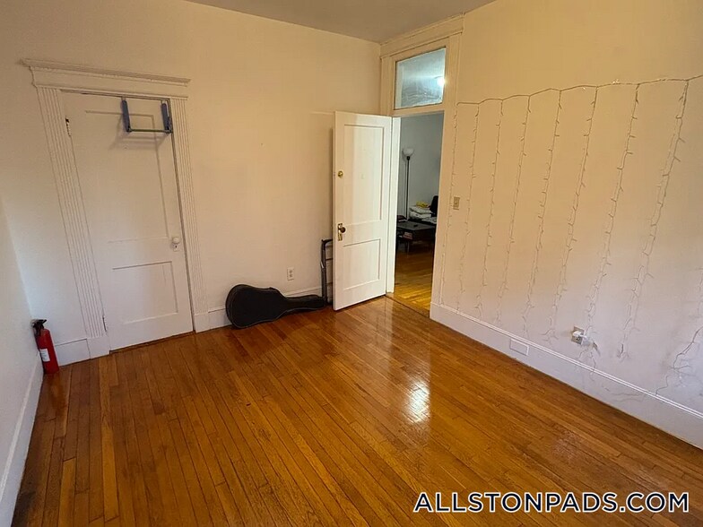 Building Photo - 1254 Commonwealth Ave