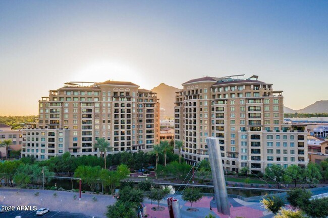 Building Photo - 7181 E Camelback Rd