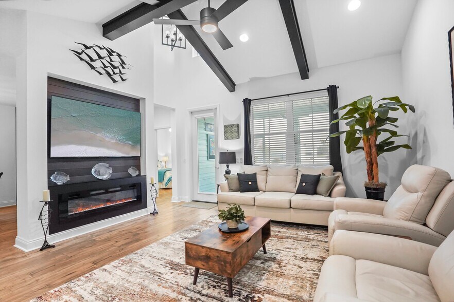 Building Photo - 8704 Sand dollar Dr