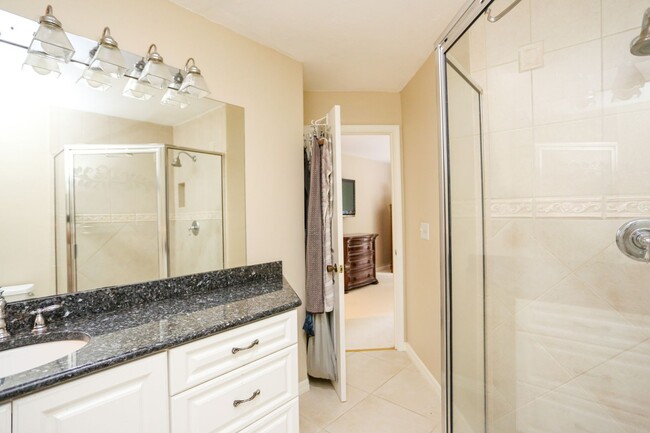Building Photo - **WORLD TENNIS CENTER**3 BEDS/3.5 BATHS**F...