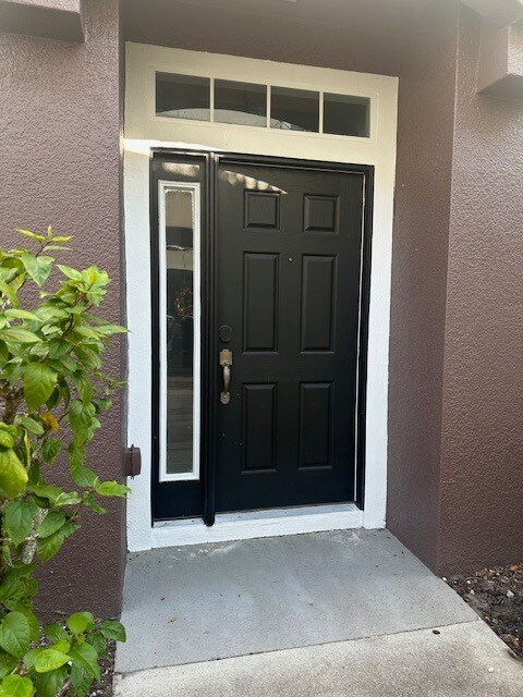 Building Photo - Spacious 2 Bed / 2 Bath Townhome with Garage – Gated Community in Orlando – $1,920/mo (Resident B...