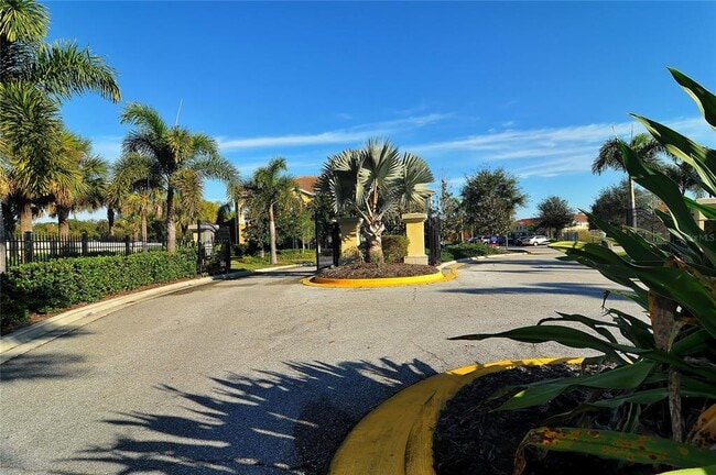 Building Photo - 7930 Moonstone Dr