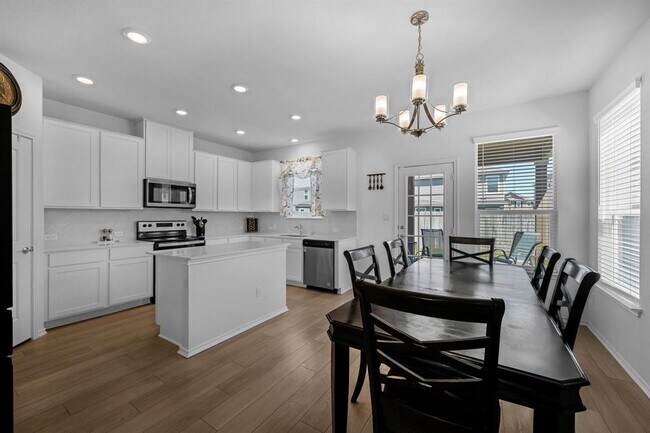 Building Photo - 1127 Aronia Ln