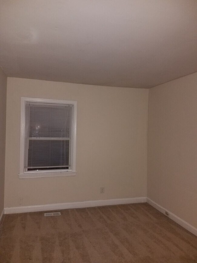 Building Photo - 3341 Golden Oaks Ln