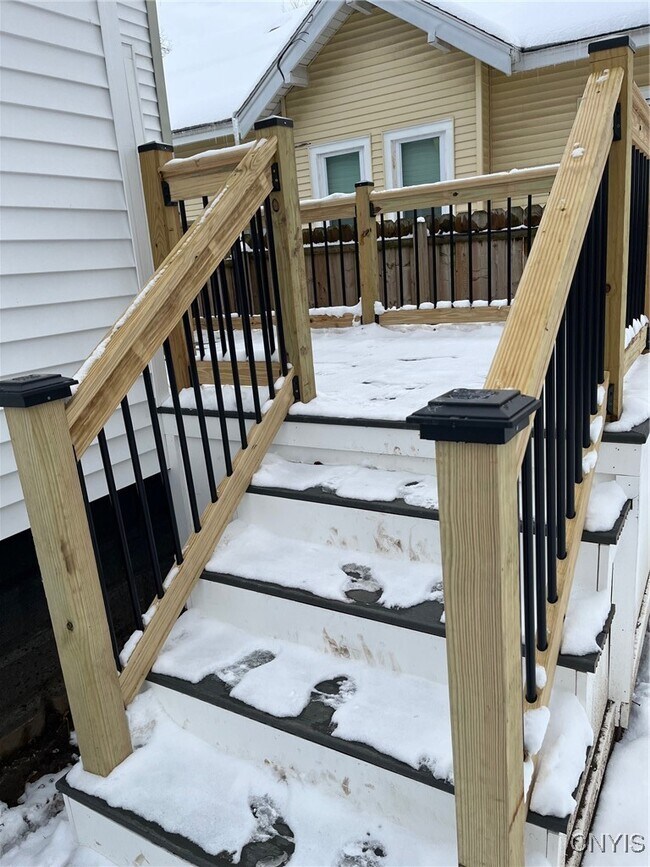 Building Photo - 110 Edgemere Rd