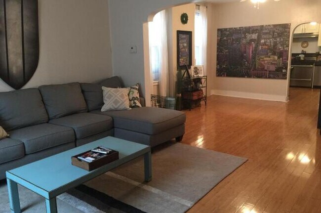 Building Photo - Charming Renovated Twin in the Heart of Manayunk | $2,250/Month