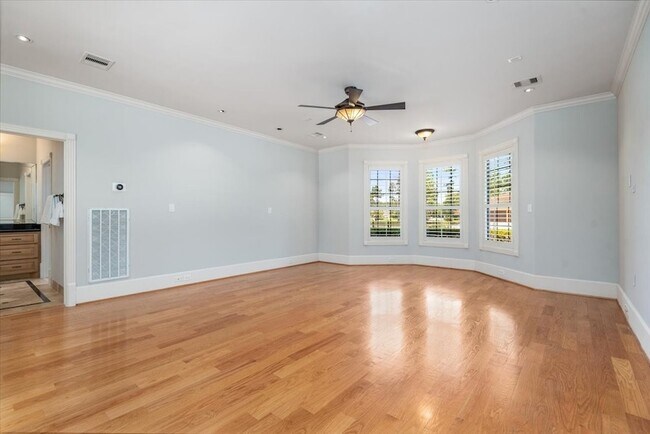 Building Photo - 4806 Pine Wood Meadows Ln