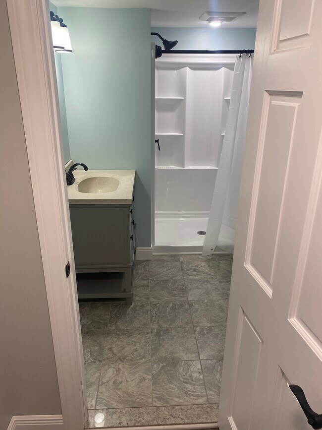 Building Photo - 186 N Lancaster St