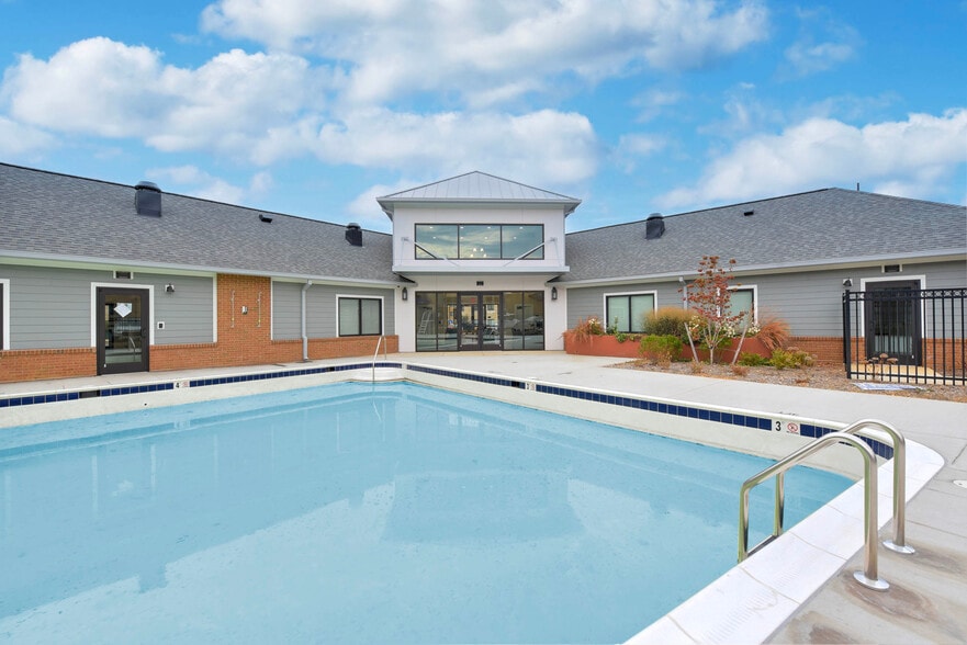 Building Photo - Acclaim at Alexandria