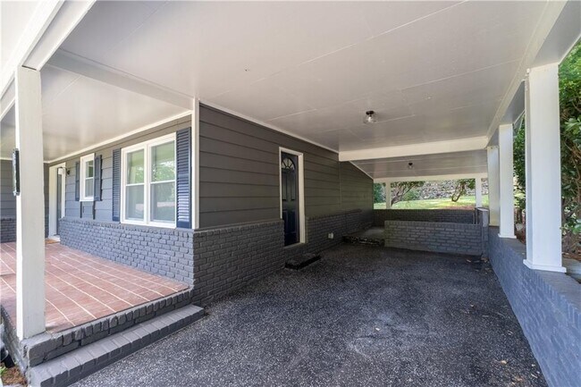 Building Photo - 3144 Flamingo Dr