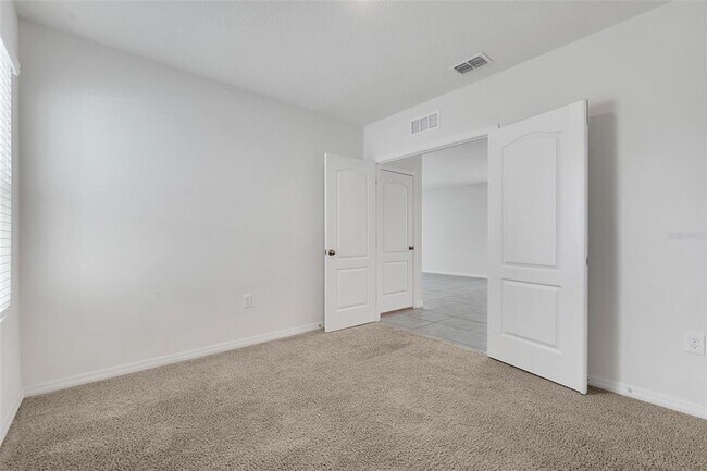 Building Photo - 3881 Brant Pl
