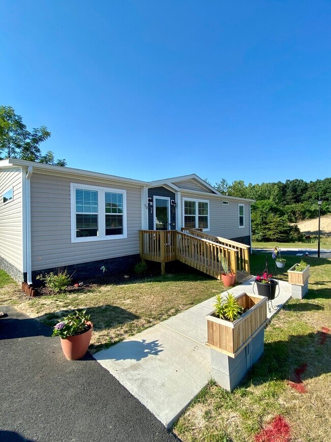 Building Photo - Home in Augusta Woods!!