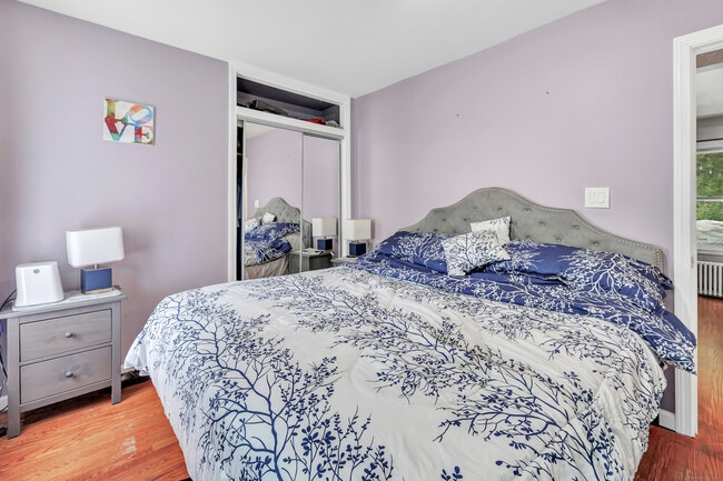 Building Photo - 18 Vose St