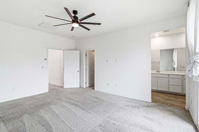 Building Photo - 9763 Mojave Mountain St
