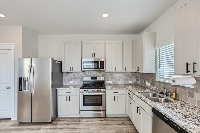 Building Photo - 2233 Rocoso Trl