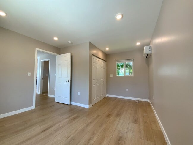 Building Photo - Discover Modern Living in Glendale's Newes...