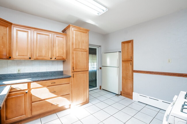 Building Photo - 4222 Prescott Ave