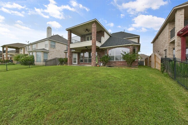 Building Photo - 18111 Blues Point Dr