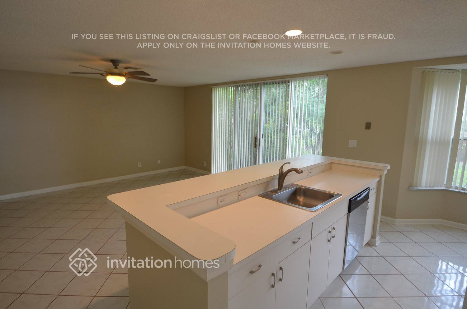 Building Photo - 5514 NW 106th Dr