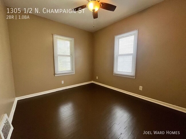 Building Photo - Charming 2-Bedroom Home with Spacious Back...