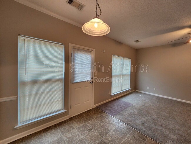 Building Photo - 176 Shenandoah Dr