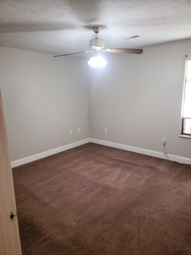 Building Photo - 929 Beverly Hills Dr