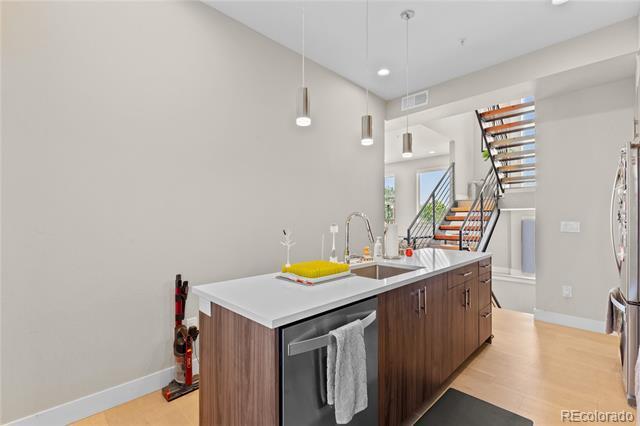Building Photo - 4469 Tennyson St