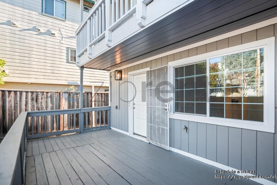 Building Photo - 29215 Dixon St