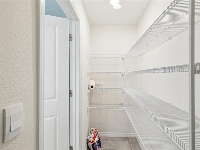 Building Photo - 11792 White Willow Ln