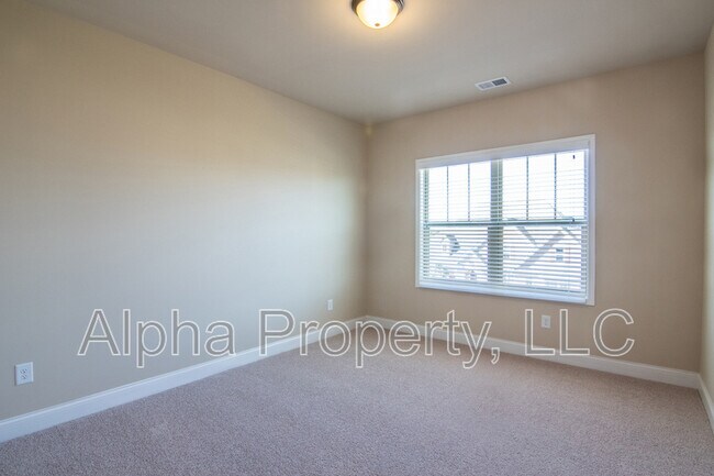 Building Photo - 14 Ossabaw Loop