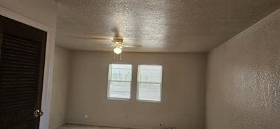 Building Photo - Charming 2-Bedroom - Big Backyard and No Carpet!