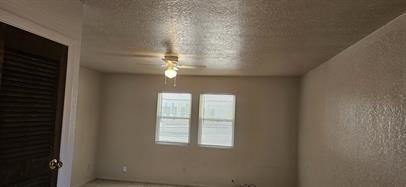 Building Photo - Charming 2-Bedroom - No Carpet!