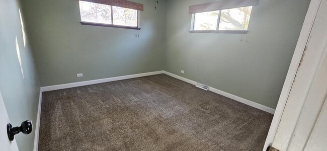 Building Photo - 10016 3rd Ave