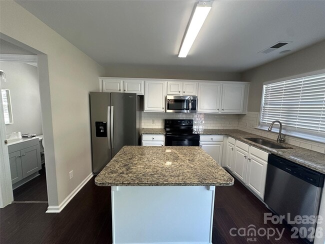 Building Photo - 6816 Southbrook Dr