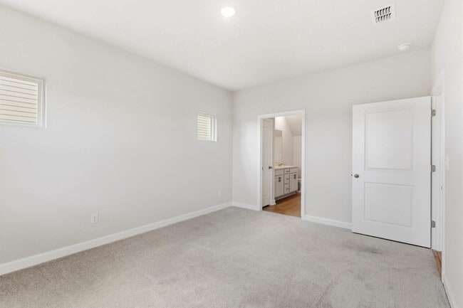 Building Photo - 730 Ebb Tide Rd