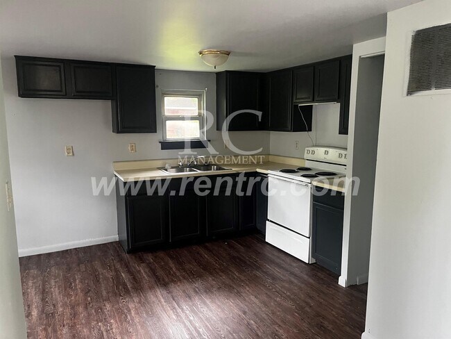 Building Photo - 229 Kentucky-