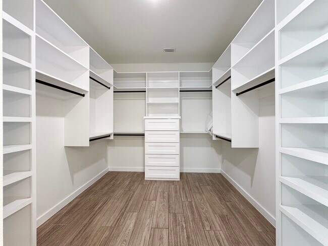 Building Photo - 1222 Sambar Lp