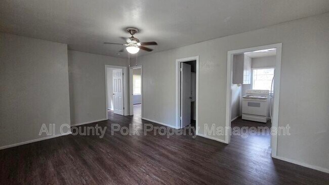 Building Photo - 103 Colonial Dr