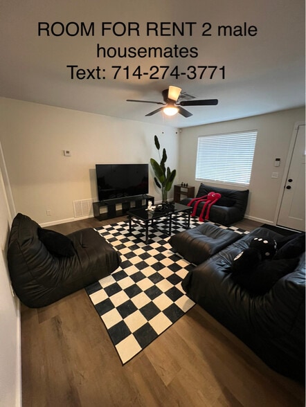 Primary Photo - 3424 Parker Dr