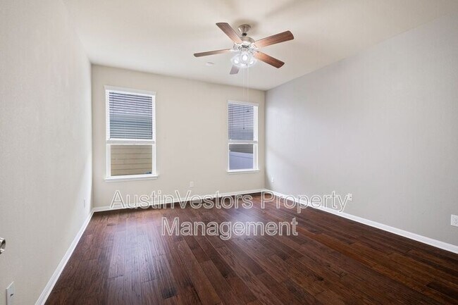 Building Photo - 730 Lost Pines Ln