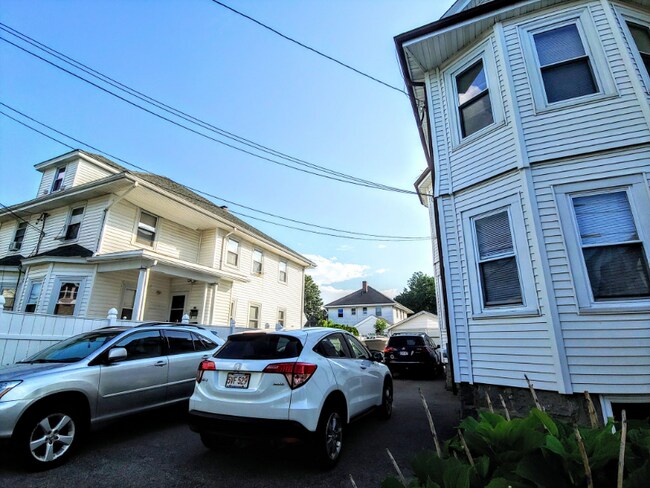 Building Photo - 49 Flynt St