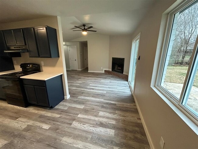 Building Photo - 10026 Caton Pl