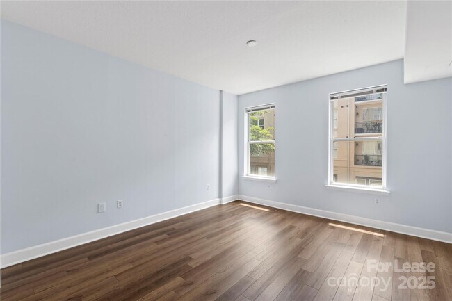 Building Photo - 1315 East Blvd