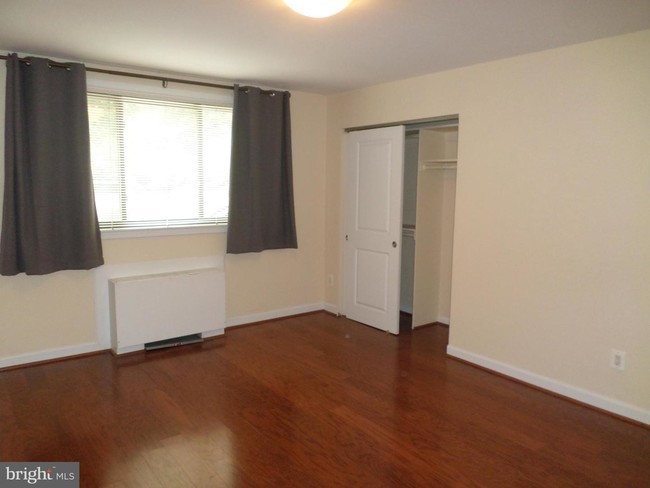 Building Photo - 2725 39th St NW