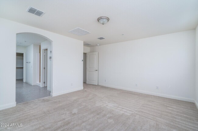 Building Photo - 1627 N 208th Ave