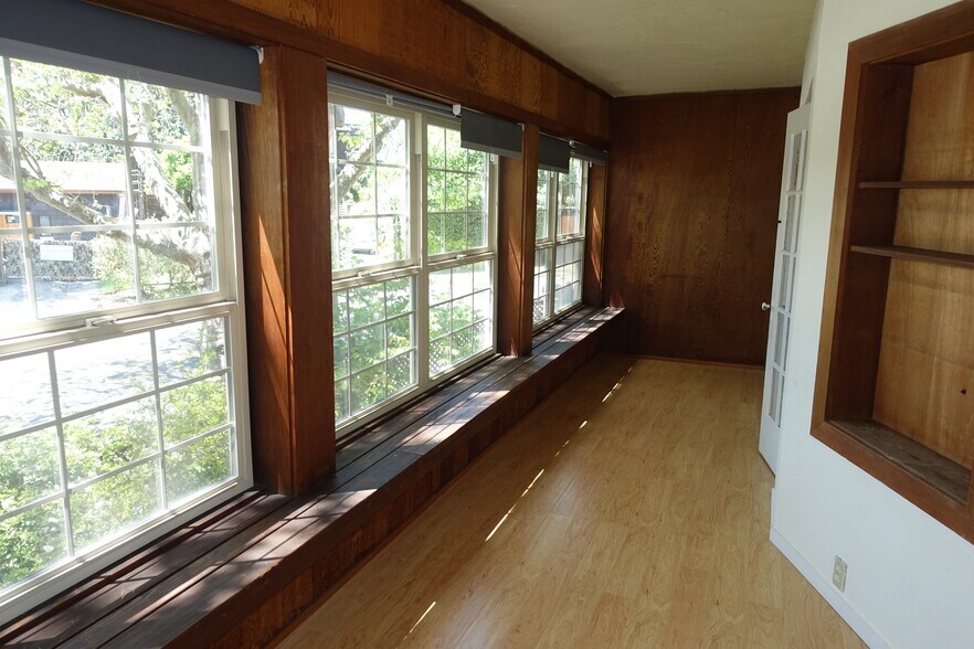 Building Photo - 1181 Euclid Ave