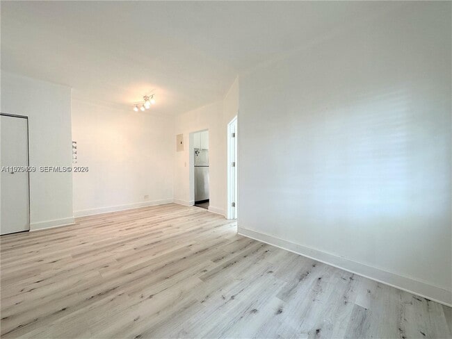 Building Photo - 840 10th St