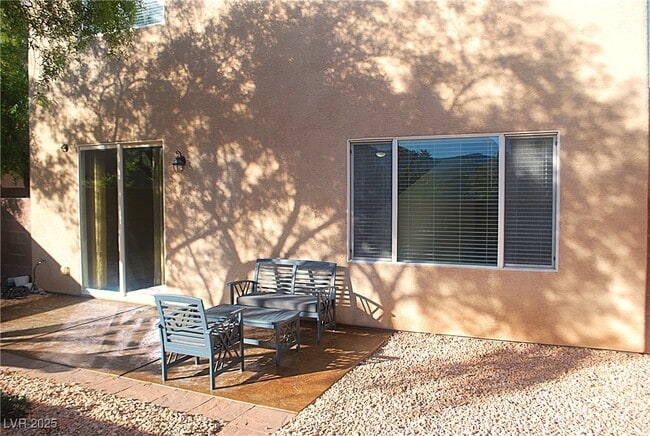 Building Photo - 10031 Cranbrook Falls Ct